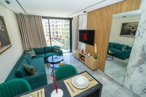 Twenty Four Inn 304
